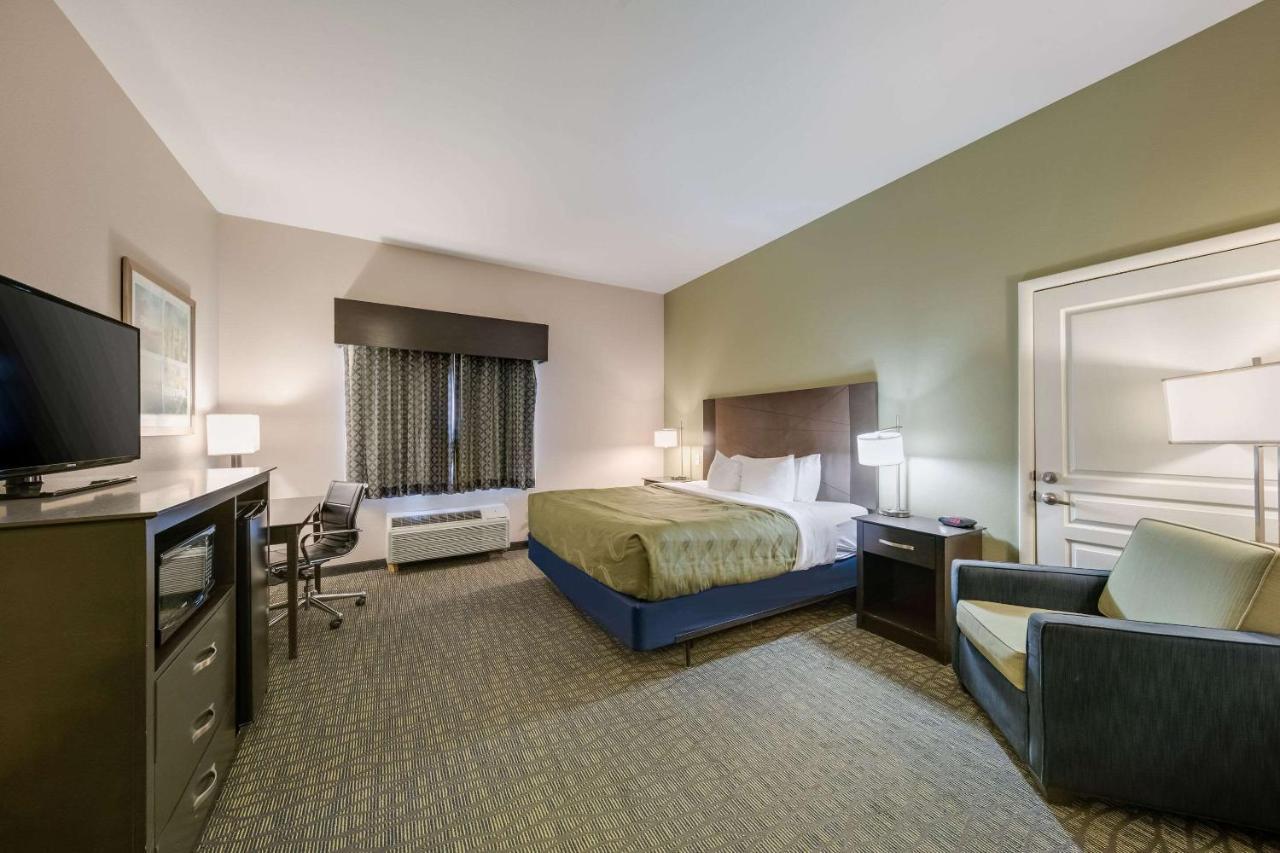 Quality Inn & Suites Ardmore Buitenkant foto