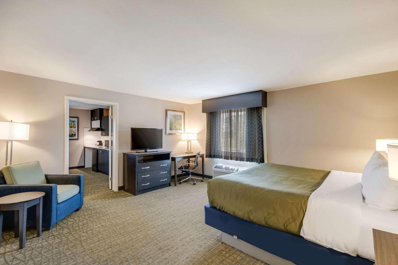 Quality Inn & Suites Ardmore Buitenkant foto