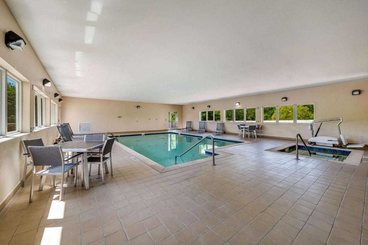 Quality Inn & Suites Ardmore Buitenkant foto