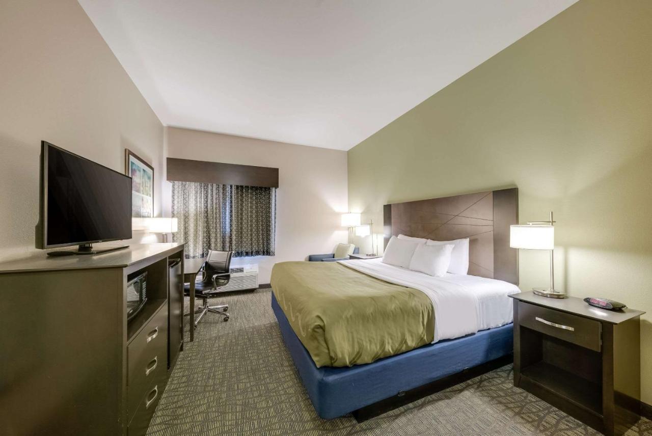 Quality Inn & Suites Ardmore Buitenkant foto