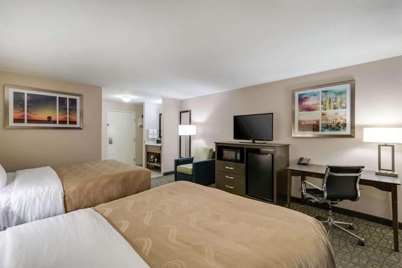 Quality Inn & Suites Ardmore Buitenkant foto