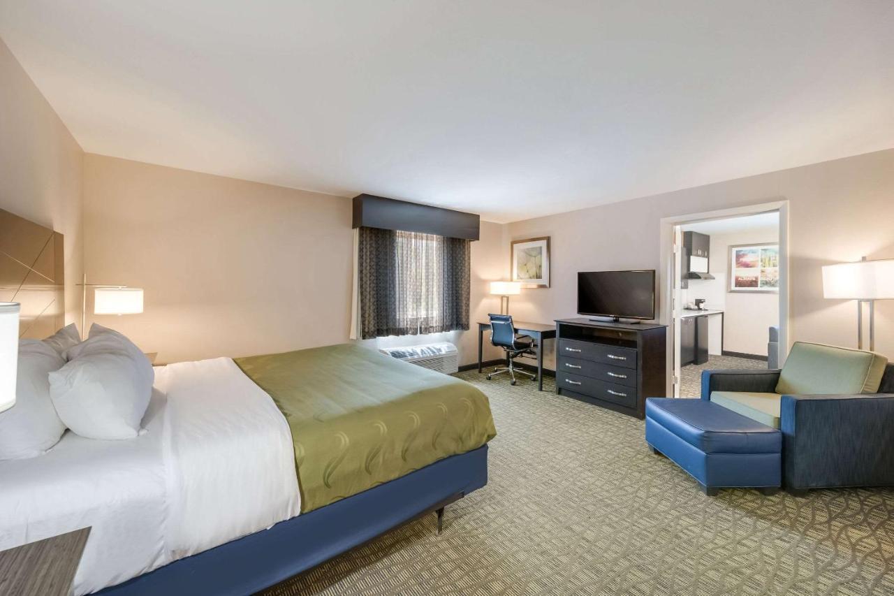 Quality Inn & Suites Ardmore Buitenkant foto