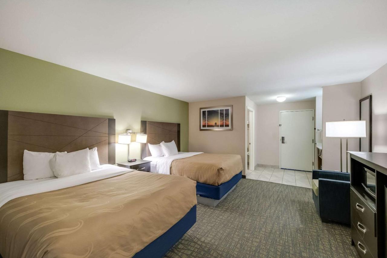 Quality Inn & Suites Ardmore Buitenkant foto